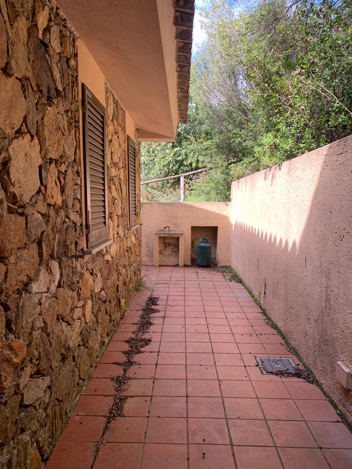 Zona esterna — Prima — foto 2